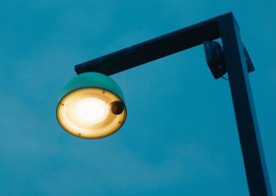 Radar motion detection and lighting control for luminaires